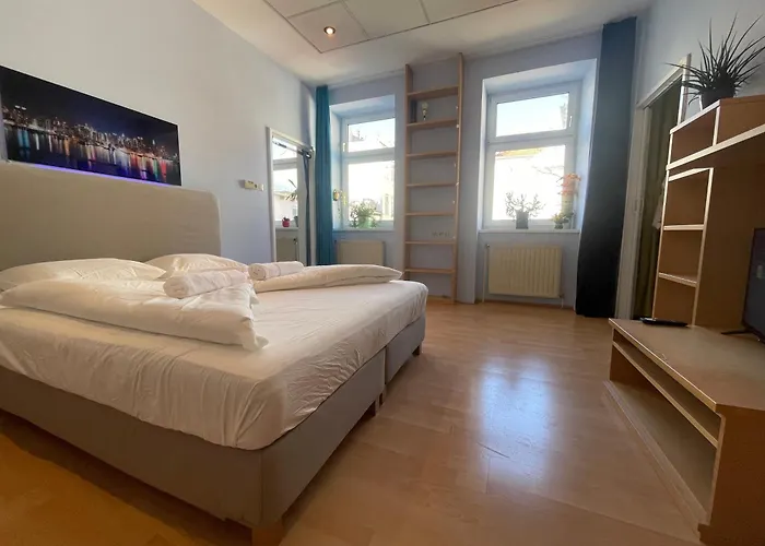 Two-room In Mariahilfer * فيينا